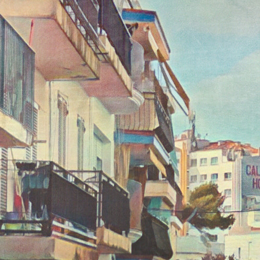 Close-up of balconies and façades in Alecse’s Sitges Calipolis poster, showing halftone detail and Mediterranean light.