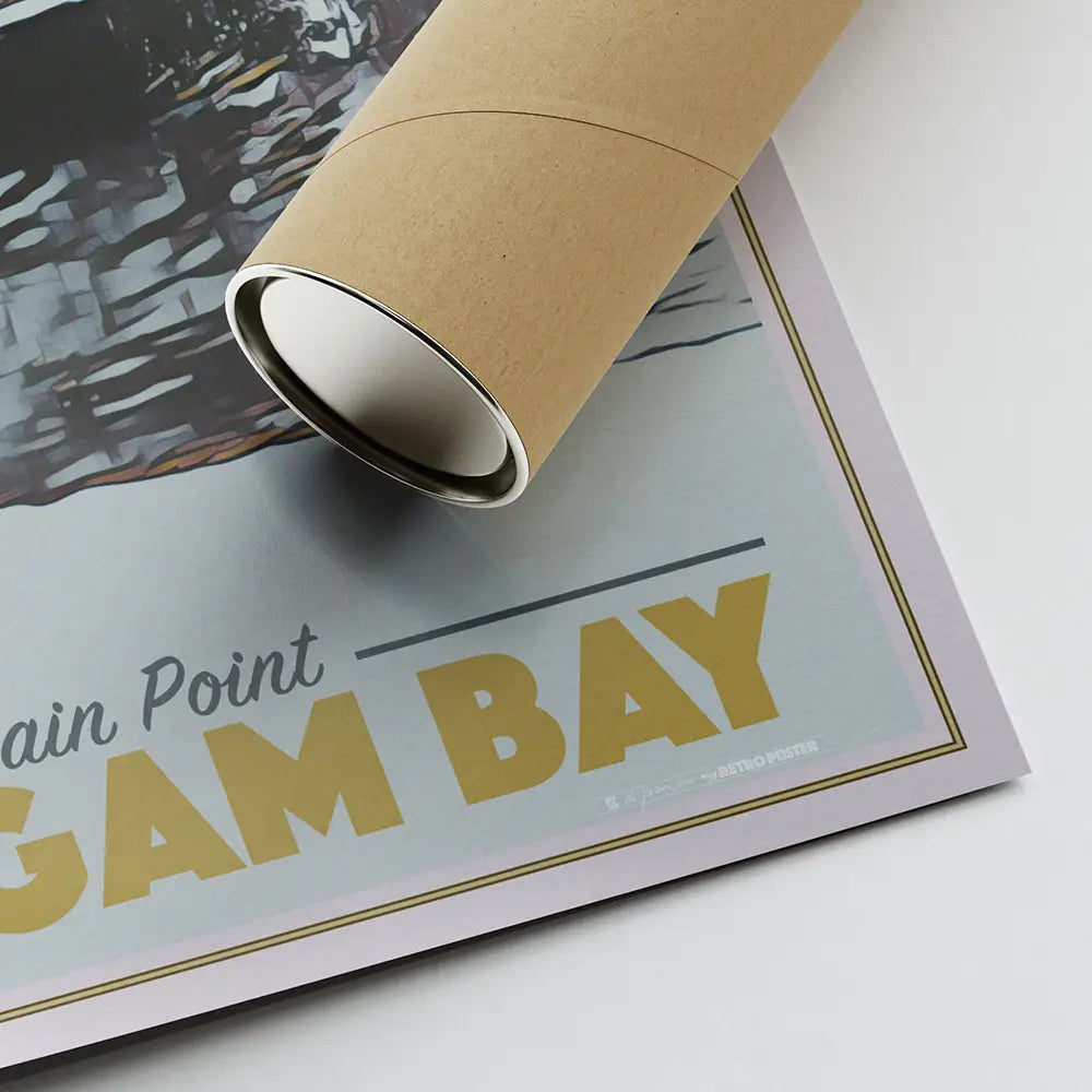 Poster corner of the Arugam Bay surf print with Alecse’s printed signature, fine art matte paper texture and eco-friendly shipping tube.