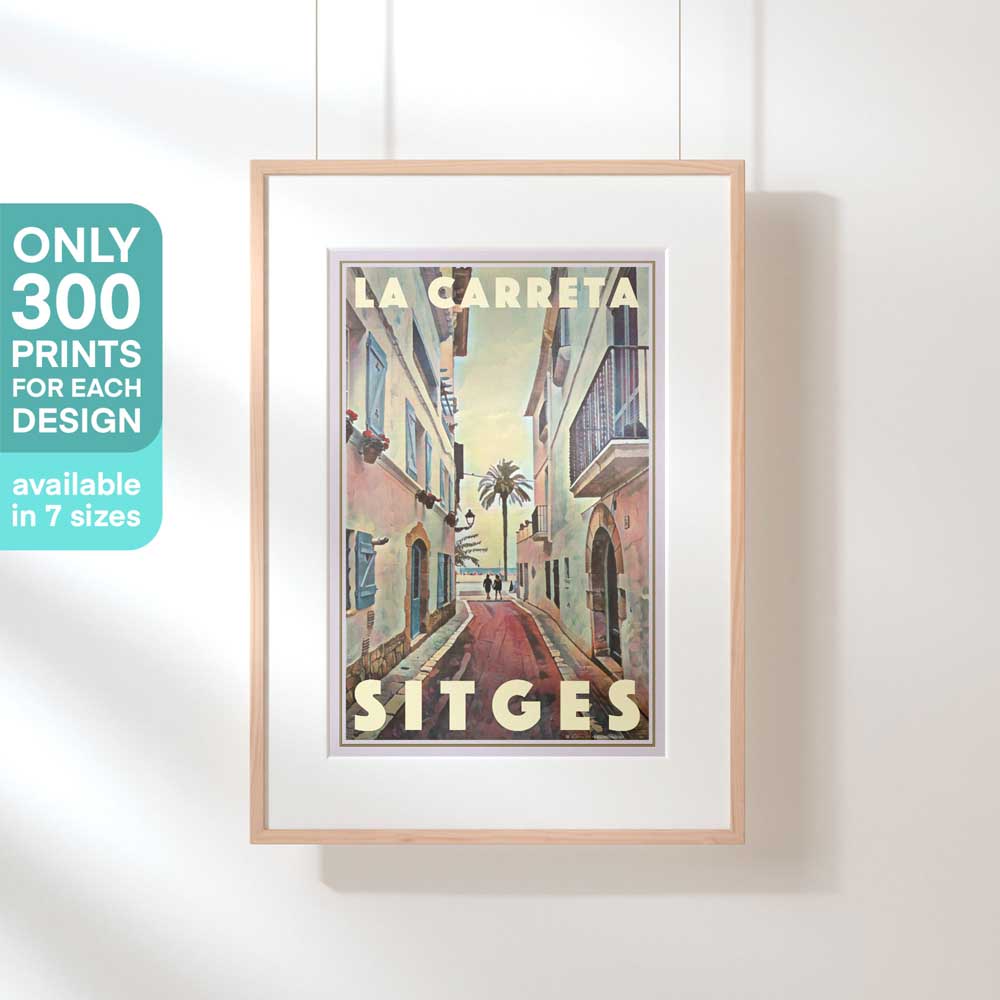 Affiche Sitges 'Carreta B' par Alecse™ exposée dans un cadre suspendu avec mention édition limitée (300ex)