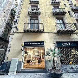 MyRetroPoster Barcelona independent artists gallery entrance in the Gothic Quarter