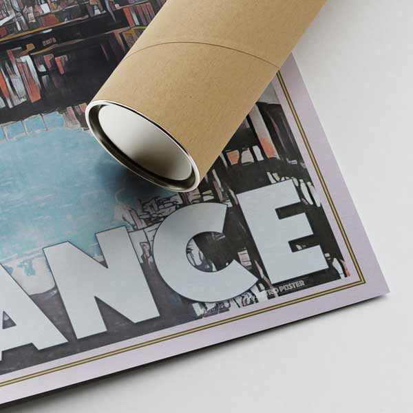 Nos affiches sont imprimées sur du papier EMA épais de haute qualité avec une finition mate et envoyées dans un tube en carton pour une protection maximale